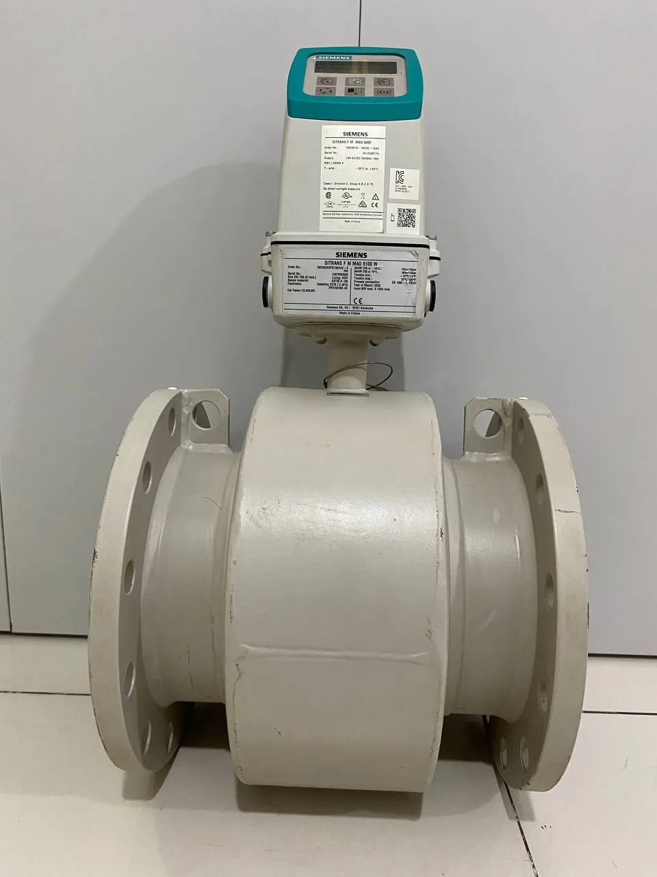Đồng hồ đo lưu lượng điện từ Siemen Mag 5000